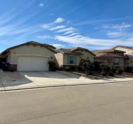 962 Orange Blossom Ave, Manteca, CA 95337