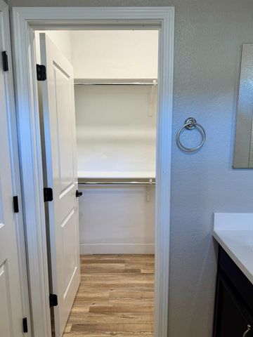 962 Orange Blossom Ave, Manteca, CA 95337