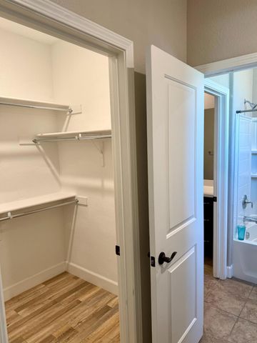 962 Orange Blossom Ave, Manteca, CA 95337