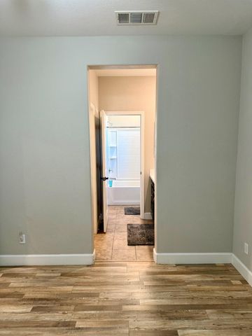 962 Orange Blossom Ave, Manteca, CA 95337