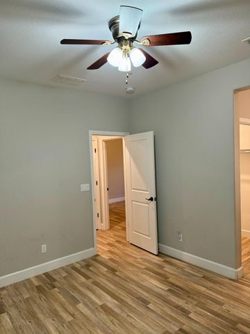 962 Orange Blossom Ave, Manteca, CA 95337