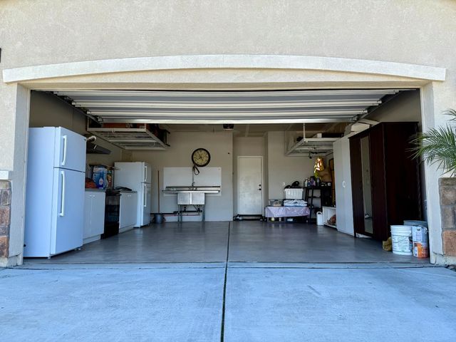 962 Orange Blossom Ave, Manteca, CA 95337