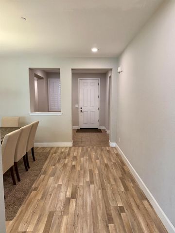 962 Orange Blossom Ave, Manteca, CA 95337