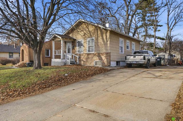 3616 B Street, Lincoln, NE 68510