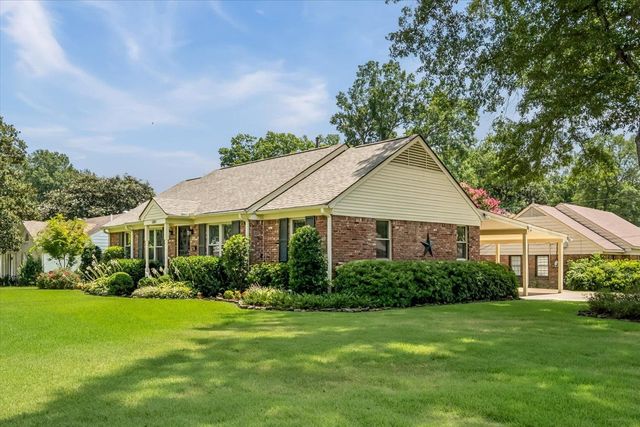 5303 EDENSHIRE AVE, Memphis, TN 38117