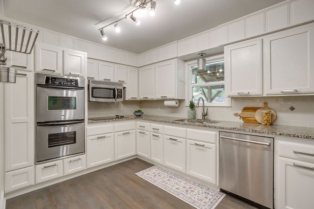 4224 Lanark Avenue, Fort Worth, TX 76109