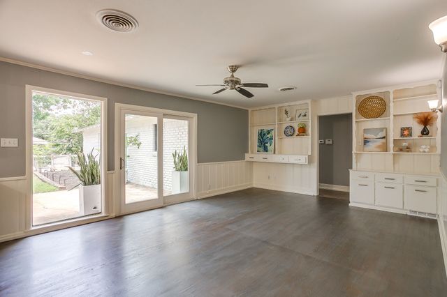 4224 Lanark Avenue, Fort Worth, TX 76109