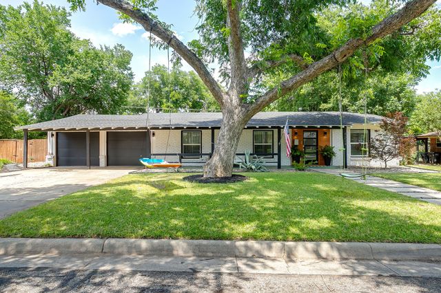 4224 Lanark Avenue, Fort Worth, TX 76109