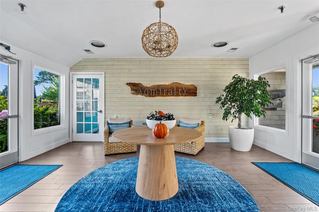 31 Admirals Drive E, Bay Shore, NY 11706