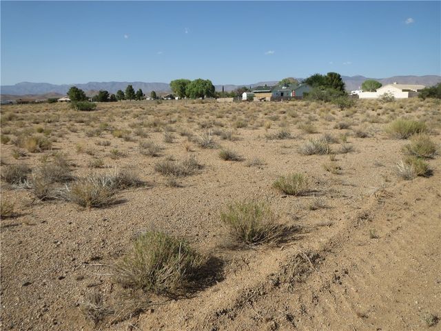 7369 N Skull Avenue, Kingman, AZ 86401