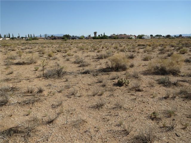 7369 N Skull Avenue, Kingman, AZ 86401