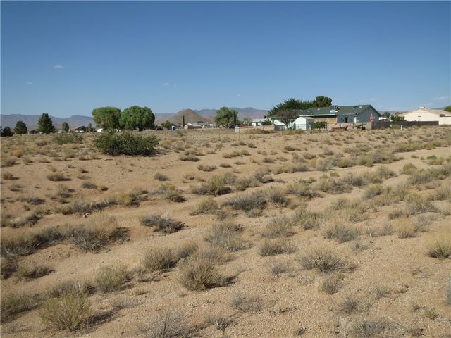 7369 N Skull Avenue, Kingman, AZ 86401