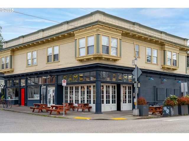 2438 Ne KILLINGSWORTH St 4, Portland, OR 97211