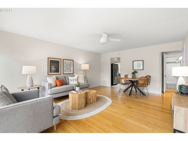 2438 Ne KILLINGSWORTH St 4, Portland, OR 97211