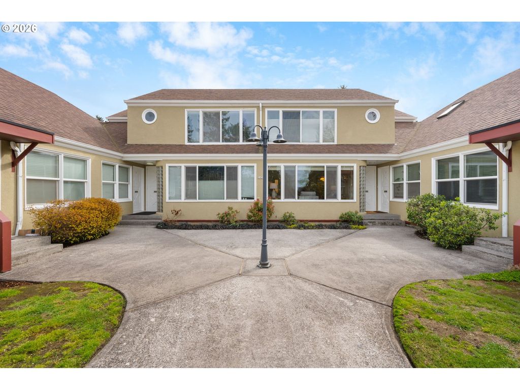 2438 Ne KILLINGSWORTH St 4, Portland, OR 97211