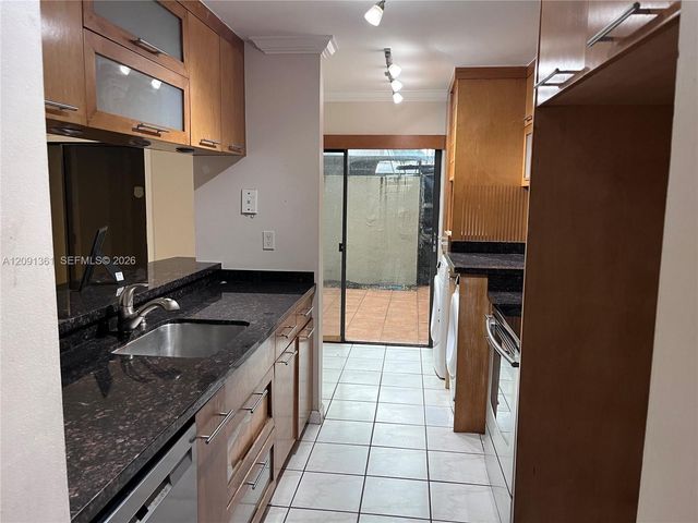 11010 Clubhouse Road, Pembroke Pines, FL 33026