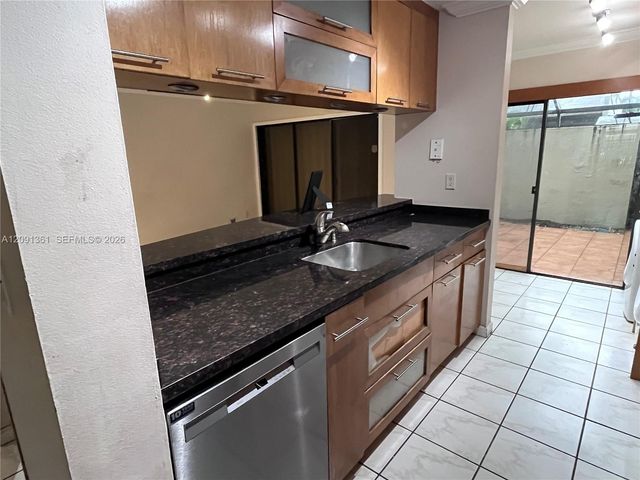 11010 Clubhouse Road, Pembroke Pines, FL 33026