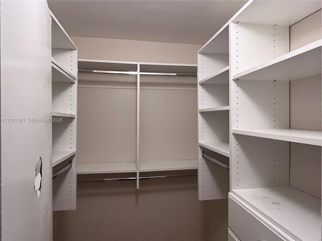 11010 Clubhouse Road, Pembroke Pines, FL 33026
