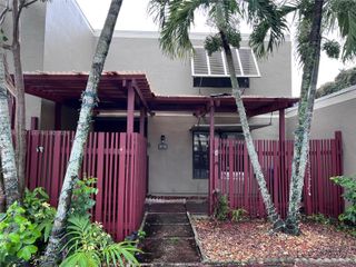 11010 Clubhouse Road, Pembroke Pines, FL 33026