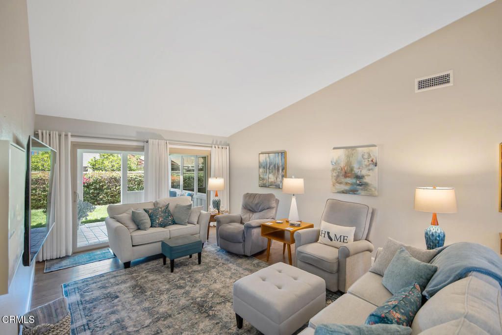 Image 6 of property listing at 31330 Village 31, Camarillo, CA 93012