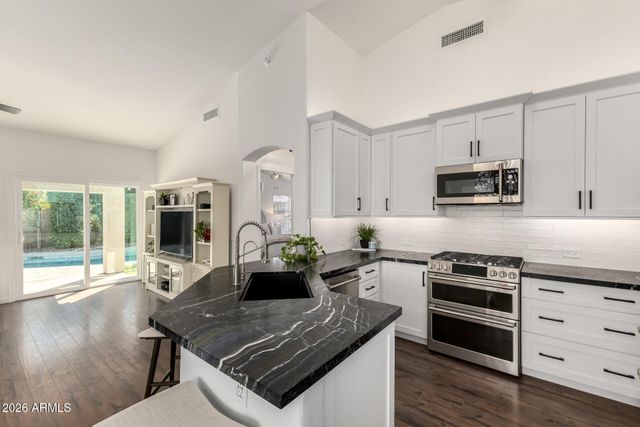 1283 W MORELOS Street, Chandler, AZ 85224