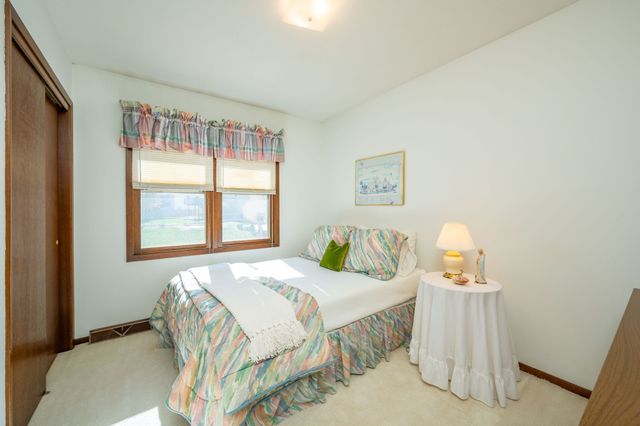 8006 Prairie Avenue, Urbandale, IA 50322