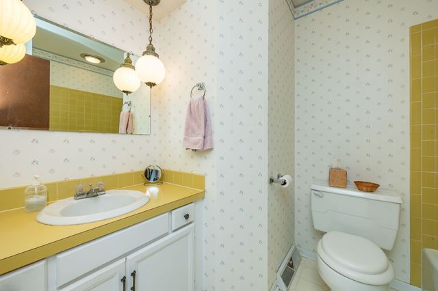 8006 Prairie Avenue, Urbandale, IA 50322