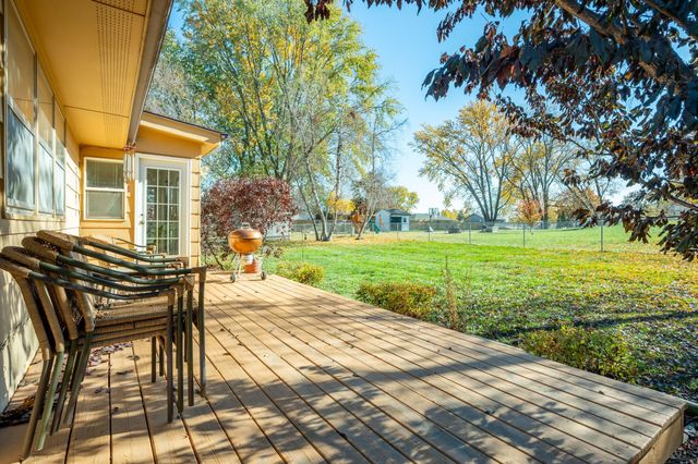 8006 Prairie Avenue, Urbandale, IA 50322