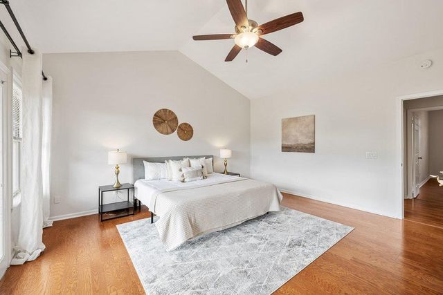 120 Royal Oak LN, Lakeway, TX 78734