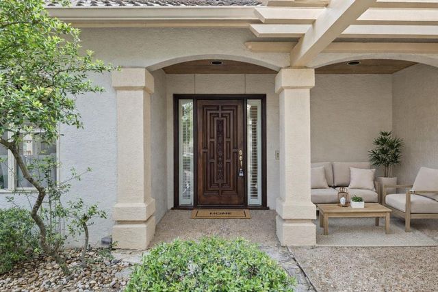 120 Royal Oak LN, Lakeway, TX 78734