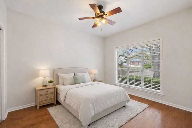 120 Royal Oak LN, Lakeway, TX 78734