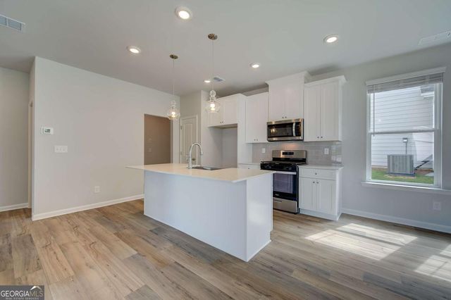 326 Bedford Trace, Conyers, GA 30094