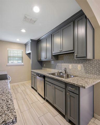 1240 Carla Street, Denison, TX 75020