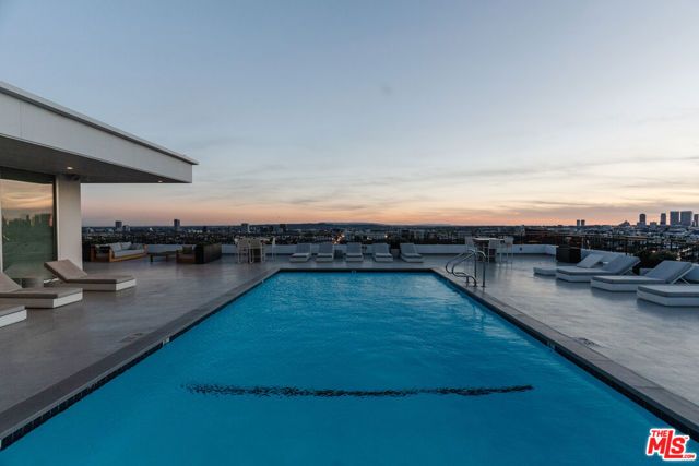 1100 Alta Loma Road 1405, West Hollywood, CA 90069