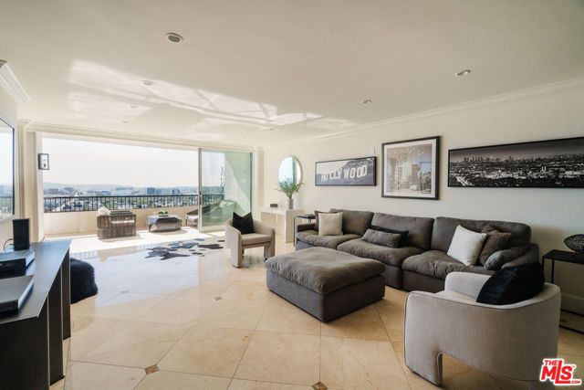 1100 Alta Loma Road 1405, West Hollywood, CA 90069