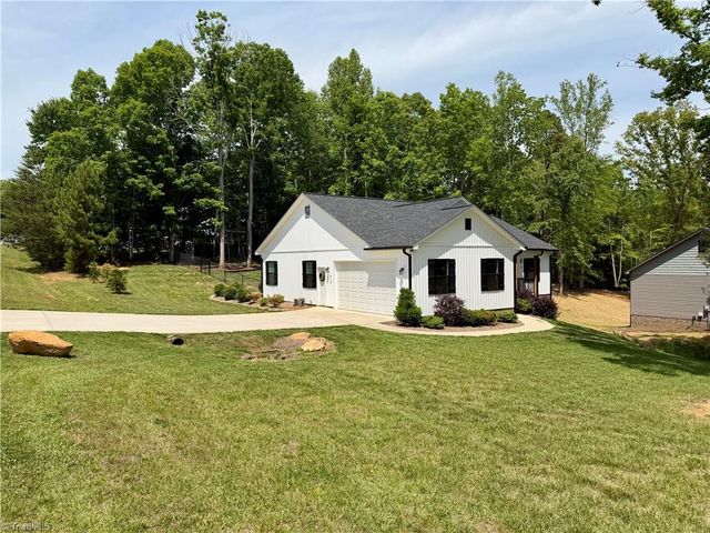 810 Hidden Court, Asheboro, NC 27205