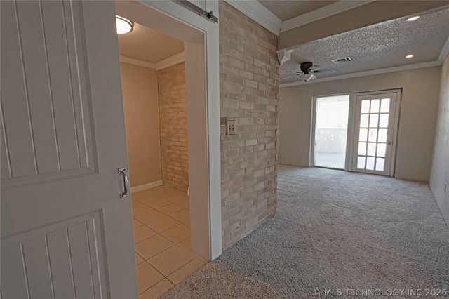 606 S Lincoln Avenue, Wagoner, OK 74467