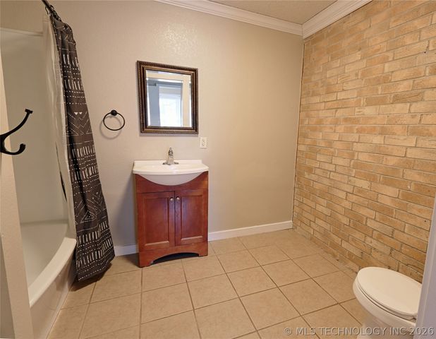 606 S Lincoln Avenue, Wagoner, OK 74467