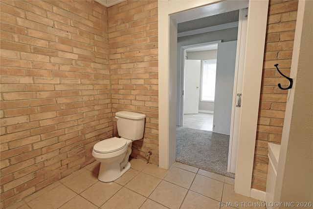 606 S Lincoln Avenue, Wagoner, OK 74467