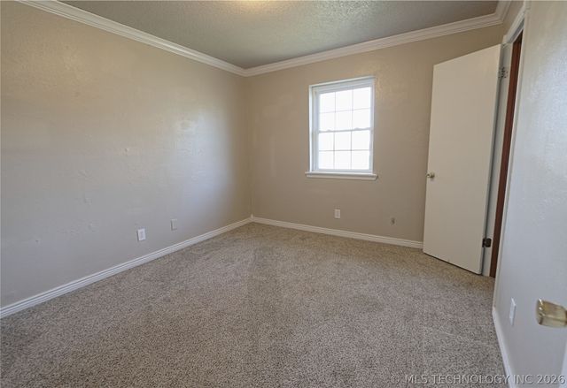 606 S Lincoln Avenue, Wagoner, OK 74467