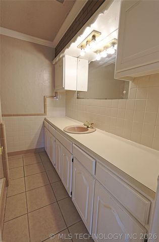 606 S Lincoln Avenue, Wagoner, OK 74467