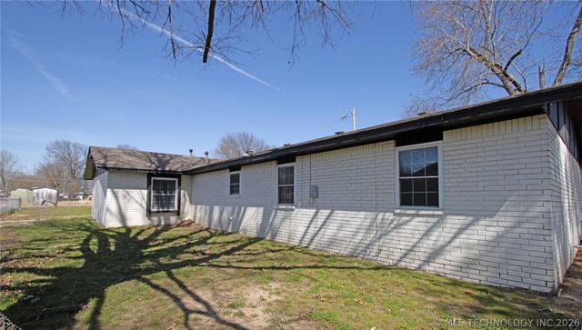 606 S Lincoln Avenue, Wagoner, OK 74467