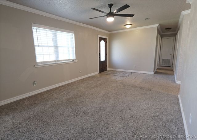 606 S Lincoln Avenue, Wagoner, OK 74467