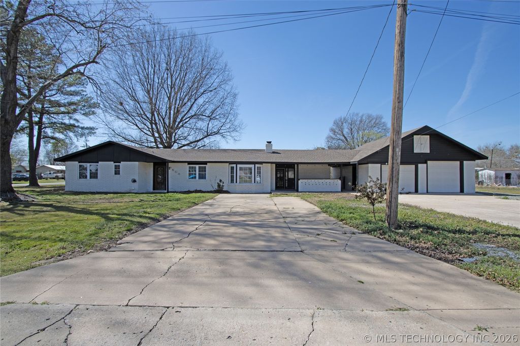 606 S Lincoln Avenue, Wagoner, OK 74467