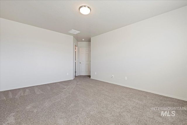 3085 N Saratov Way, Kuna, ID 83634