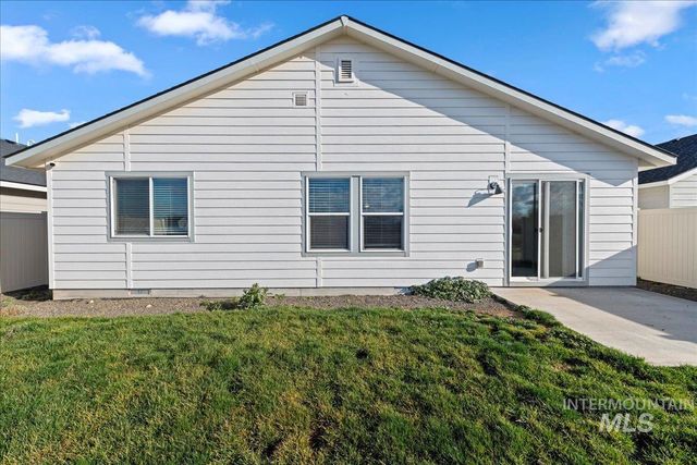 3085 N Saratov Way, Kuna, ID 83634