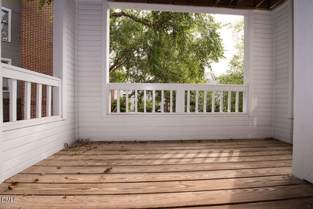 1061 Wirewood Drive 203, Raleigh, NC 27605