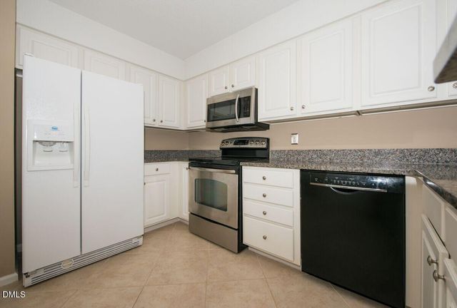 1061 Wirewood Drive 203, Raleigh, NC 27605