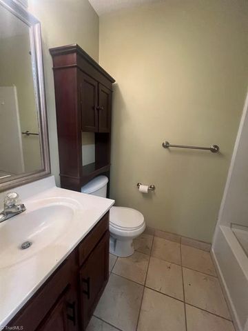 5934 Friendly Avenue M, Greensboro, NC 27410