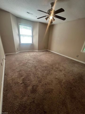 5934 Friendly Avenue M, Greensboro, NC 27410